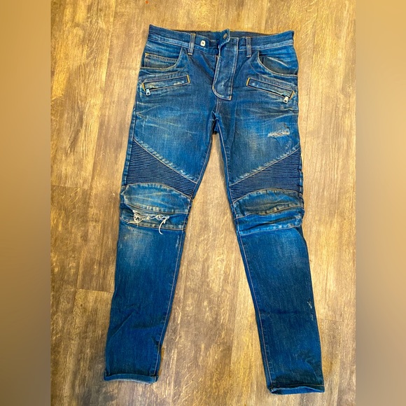 Balmain medium wash jeans size 29. Great condition. Lightly - Picture 3 of 4